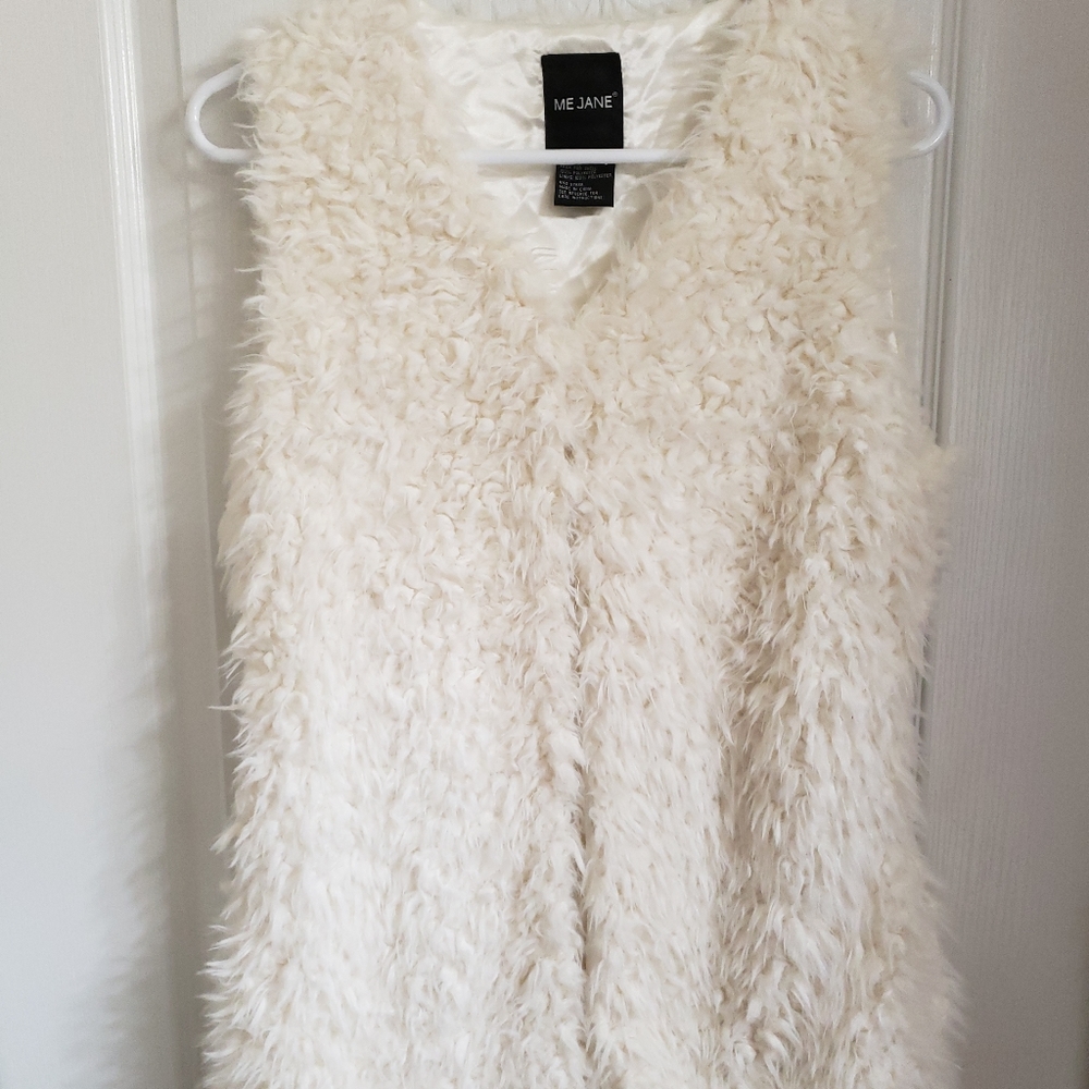 Long Vest - Picture 2 of 5